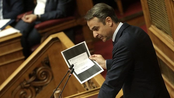 Μητσοτάκης: Μιλάτε για σεβασμό στους συνταξιούχους – Εσείς δεν κόψατε τις συντάξεις; Τους έχετε ξεφτιλίσει και τους κοροϊδεύετε (βίντεο)